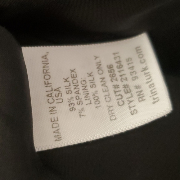 Trina Turk Kitty Hawk Silk Star Dress. - Picture 9 of 10